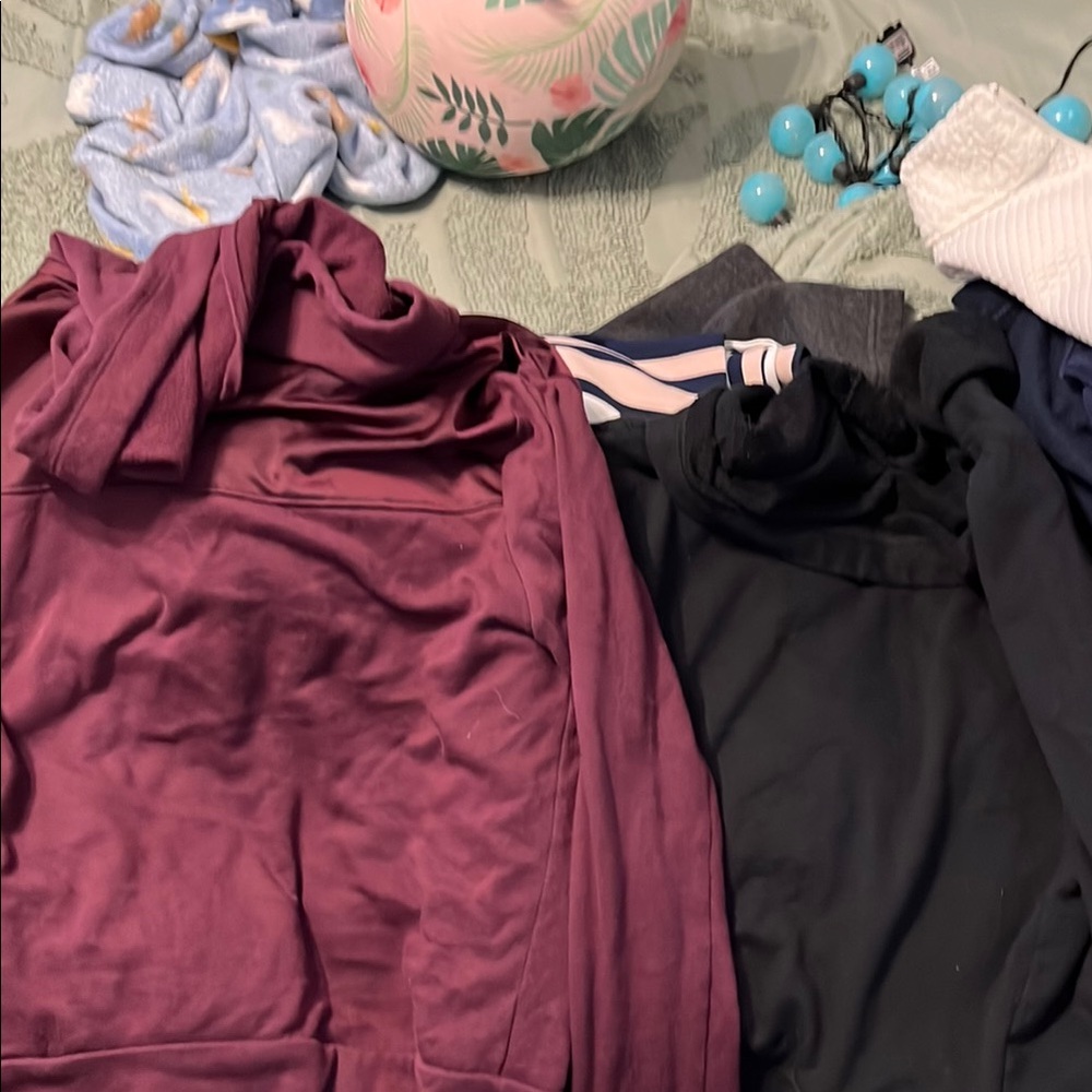 PINK Victoria's Secret Black Sweatshirt Casual Hoodie - Picture 2 of 3